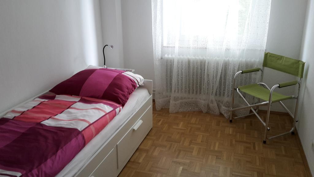Schoene Ferien Und Messewohnung Naehe Duesseldorf Und Koeln Haan Exterior foto