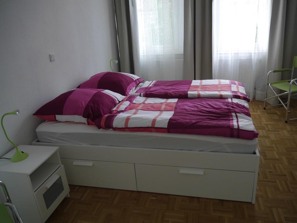 Schoene Ferien Und Messewohnung Naehe Duesseldorf Und Koeln Haan Exterior foto